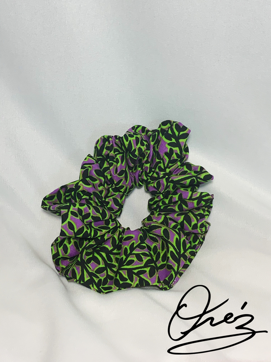 Kikelomo Scrunchie